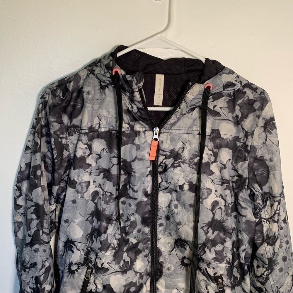 Ideology Full Zip Athletic Black Gray Floral - Picture 3 of 9